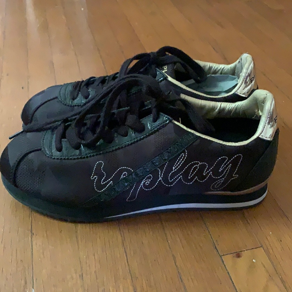 Replay trainers